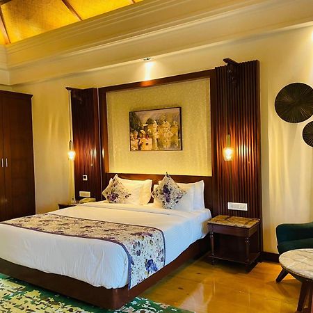 ดิ อนันตา อุทัยพาร์ รีสอร์ต Hotel อุเดเปอร์ ภายนอก รูปภาพ
