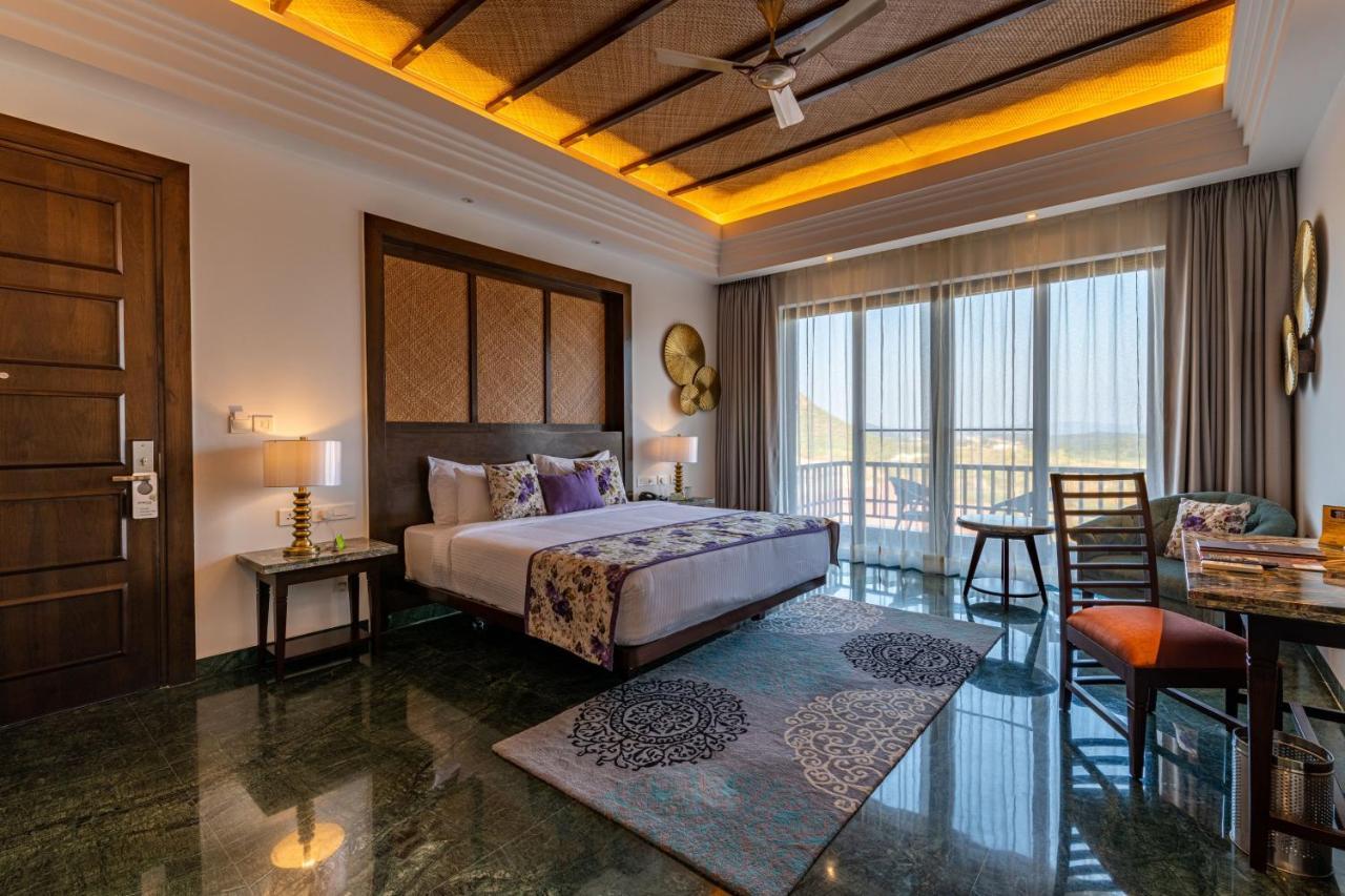 ดิ อนันตา อุทัยพาร์ รีสอร์ต Hotel อุเดเปอร์ ภายนอก รูปภาพ