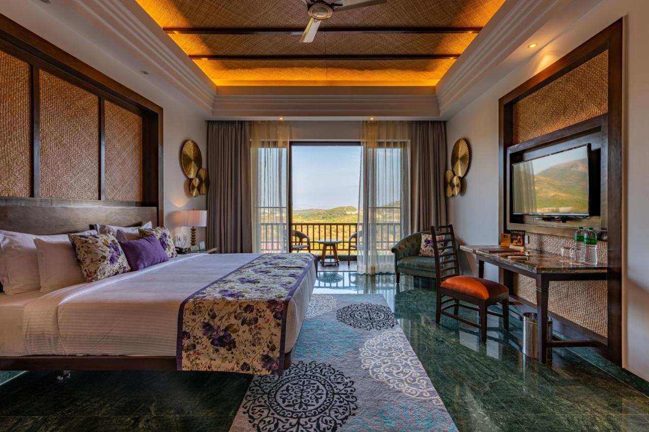 ดิ อนันตา อุทัยพาร์ รีสอร์ต Hotel อุเดเปอร์ ภายนอก รูปภาพ