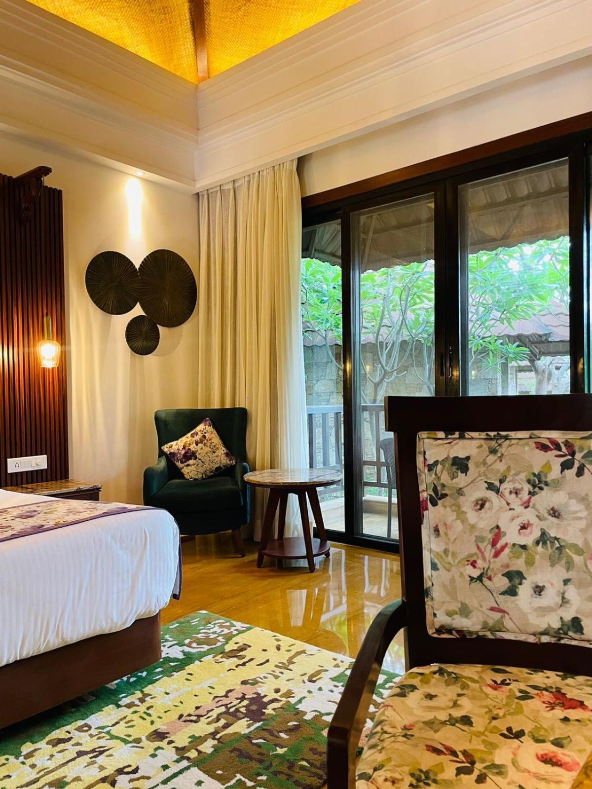 ดิ อนันตา อุทัยพาร์ รีสอร์ต Hotel อุเดเปอร์ ภายนอก รูปภาพ