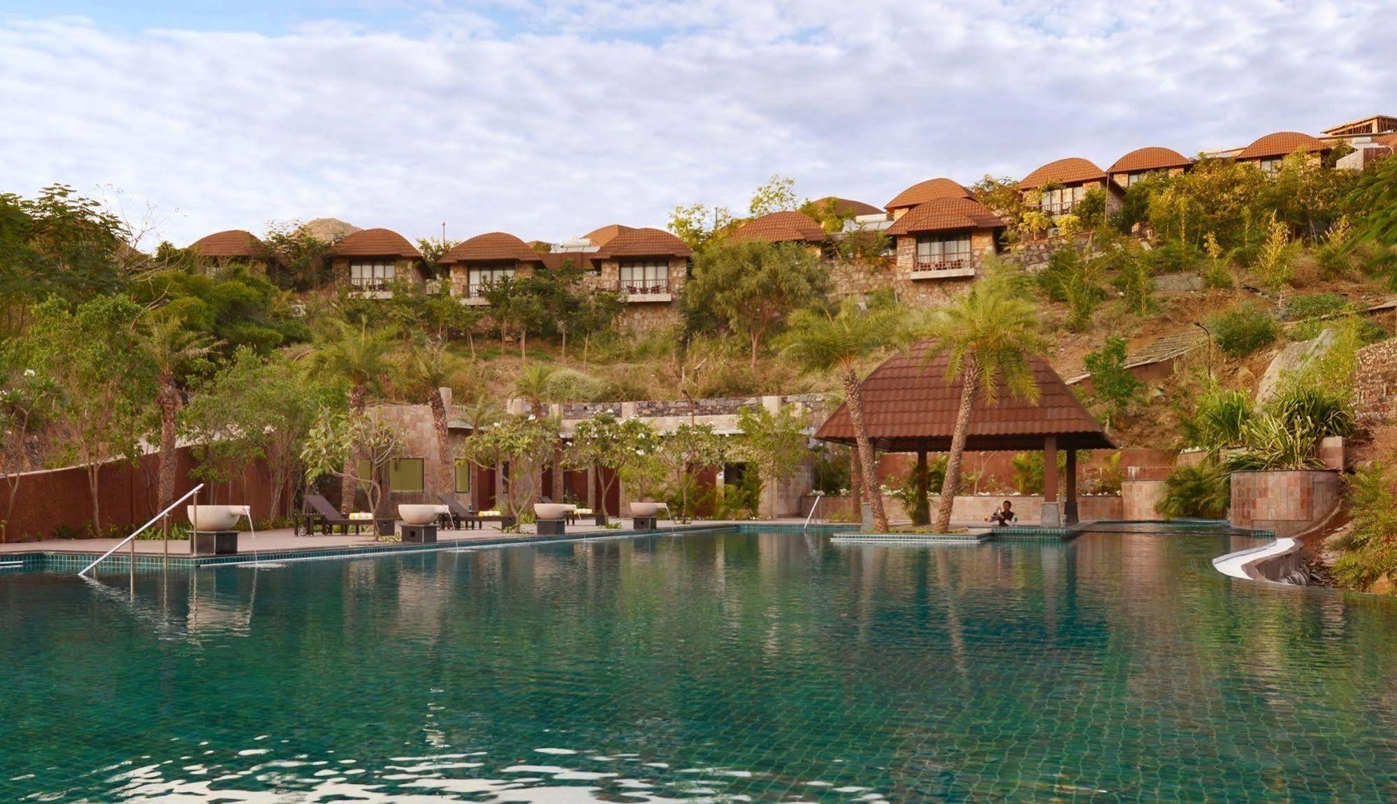 ดิ อนันตา อุทัยพาร์ รีสอร์ต Hotel อุเดเปอร์ ภายนอก รูปภาพ
