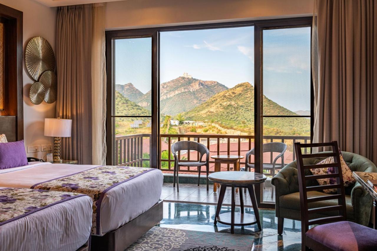 ดิ อนันตา อุทัยพาร์ รีสอร์ต Hotel อุเดเปอร์ ภายนอก รูปภาพ